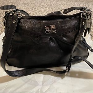 Coach 13250 Madison Convertible Hobo bag in black pebbled leather 3 hang tags